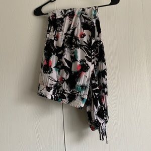 Lane Bryant tie ankle floral joggers